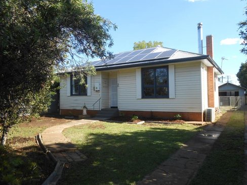 30 Stewart Avenue, TAMWORTH NSW 2340