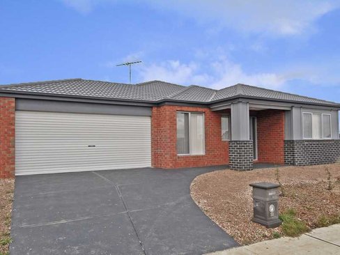 30 Sugargum Drive Waurn Ponds 3216