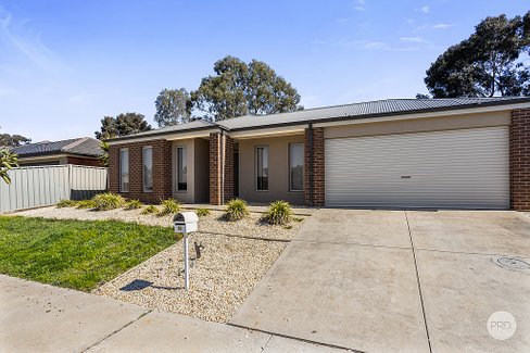 30 Topaz Avenue, WHITE HILLS VIC 3550