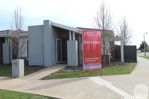 30 Warburton Drive, LUCAS VIC 3350