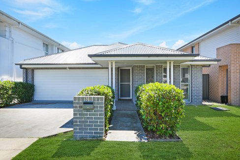 30 Wildflower Crescent, CALDERWOOD NSW 2527