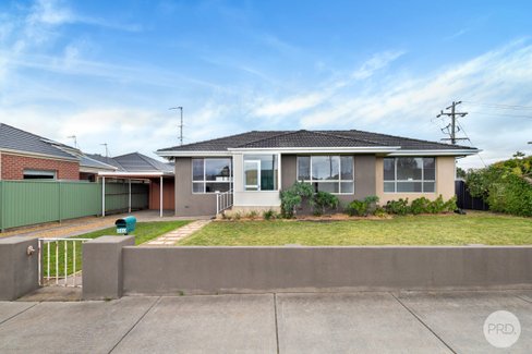 300 Heinz Lane, INVERMAY PARK VIC 3350