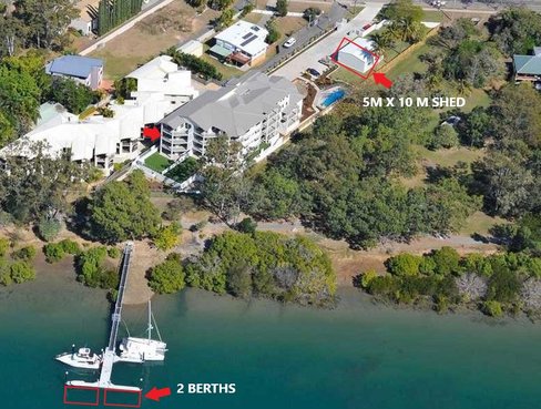 301/10 WYNDHAM Avenue, BOYNE ISLAND QLD 4680