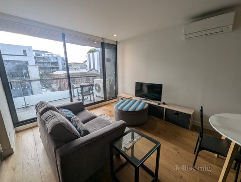 301/123 Pelham Street Carlton 3053