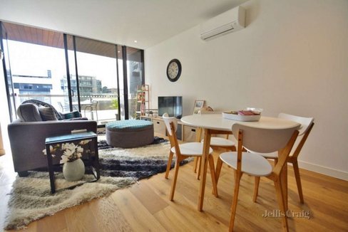 301/123 Pelham Street Carlton 3053