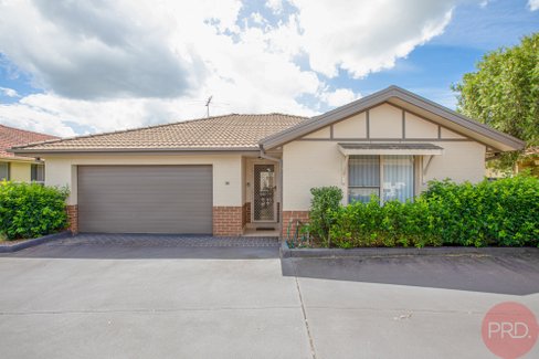 30/12 Denton Park Drive, RUTHERFORD NSW 2320