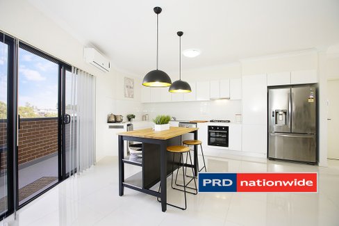 30/2 Glenmore Ridge Drive, GLENMORE PARK NSW 2745