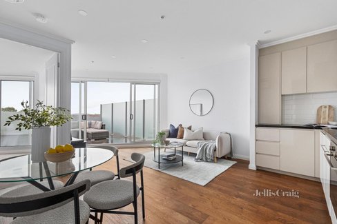 302 105 Upper Heidelberg Road Ivanhoe 3079