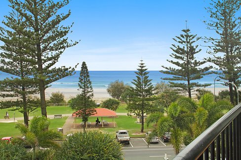302/88 Marine Parade, COOLANGATTA QLD 4225