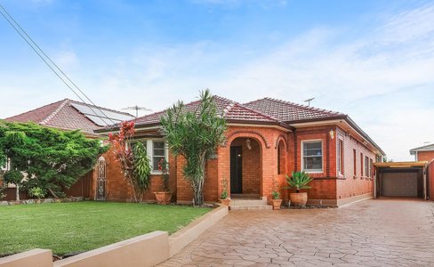 303 Kingsgrove Road, KINGSGROVE NSW 2208
