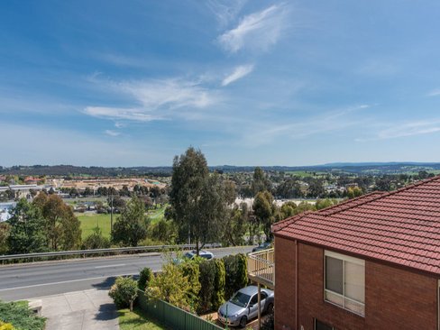 304 Manchester Road Mooroolbark 3138