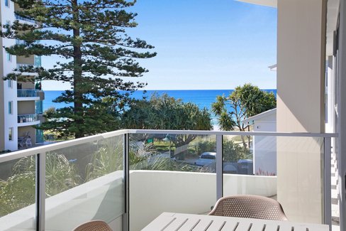 305/4 Twenty First Avenue, Palm Beach QLD 4221