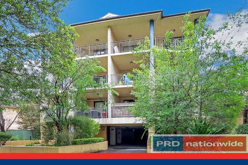 3/1-3 St Georges Parade, HURSTVILLE NSW 2220
