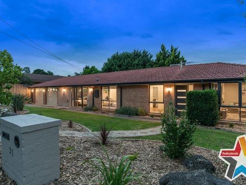 31 Barker Drive Mooroolbark 3138