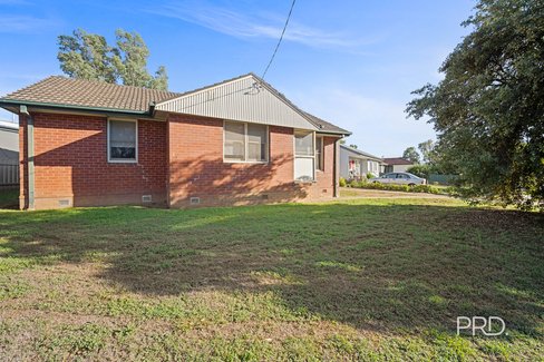 31 Bulolo Street, ASHMONT NSW 2650