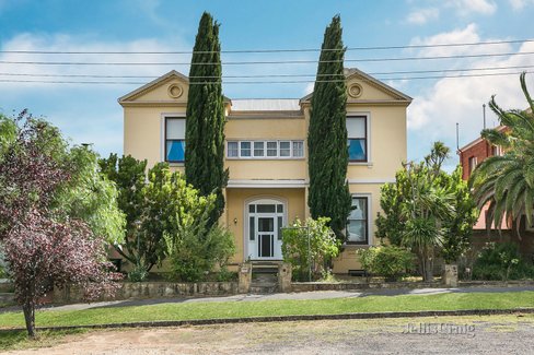31 Campbell Street Castlemaine 3450