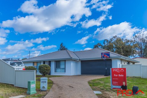 31 Carnegie Place, TAMWORTH NSW 2340