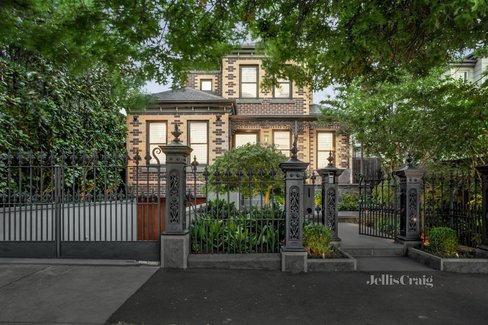 31 Clive Road Hawthorn East 3123