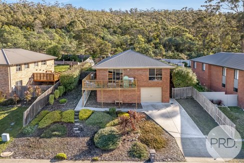 31 Emmaline Court, ROKEBY TAS 7019
