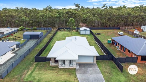 31 Finch Street, OAKHURST QLD 4650