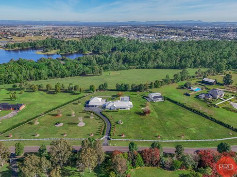 31 Forest Hill Drive, OAKHAMPTON HEIGHTS NSW 2320