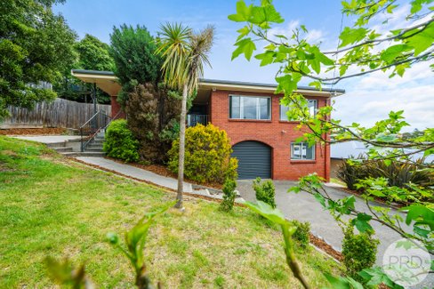 31 Hillside Crescent, WEST HOBART TAS 7000