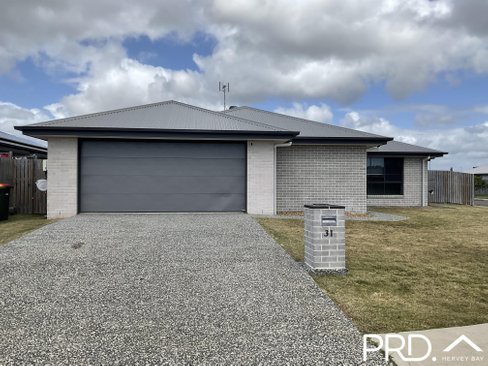 31 Imperial Circuit, ELI WATERS QLD 4655