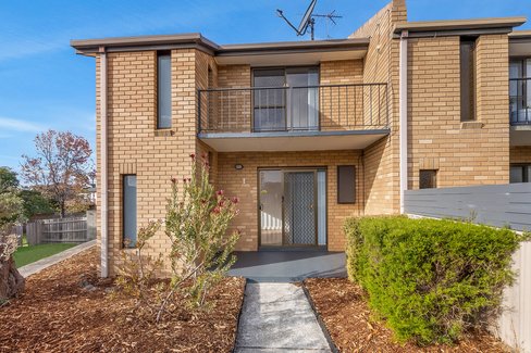 3/1 Katoomba Crescent, ROSETTA TAS 7010