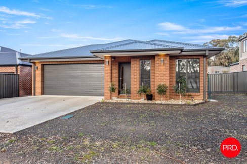 31 Norelle Crescent, GOLDEN SQUARE VIC 3555