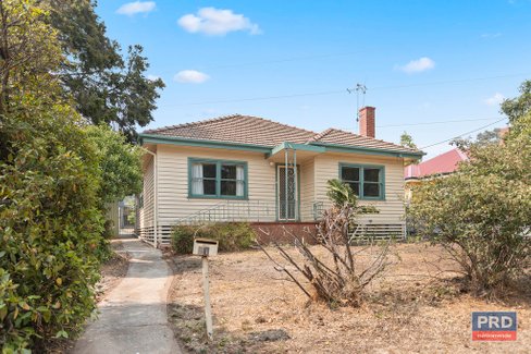 31 Paterson Street, SPRING GULLY VIC 3550