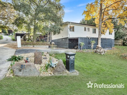 31 Rangeview Road Mount Evelyn 3796