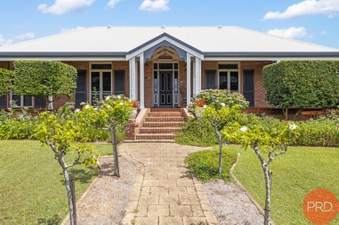 31 Robinia Close, LARGS NSW 2320