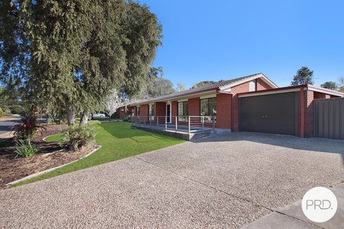 31 St Andrews Circuit, THURGOONA NSW 2640