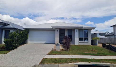 31 Vivienne Crescent, COOMERA QLD 4209