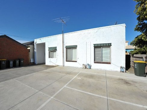 3 10 Blenheim Road Newport 3015