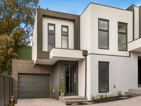 3 11 Lind Street Strathmore 3041