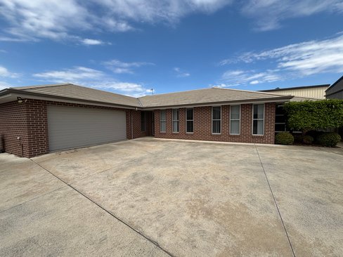 3/11 Orchid Street, TAMWORTH NSW 2340
