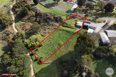 311 Yarrowee Parade, REDAN