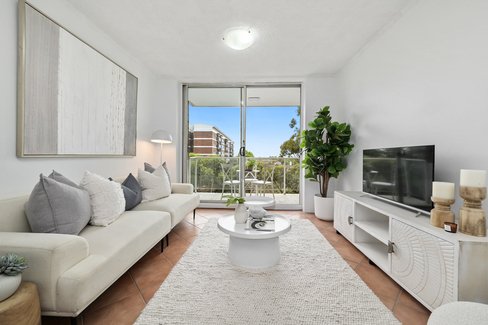 31/28 Evans Avenue, EASTLAKES