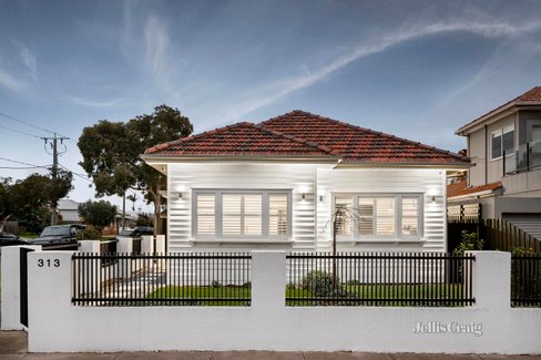 313 Douglas Parade Newport 3015