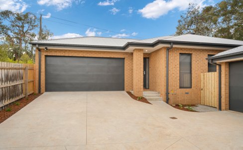 3/131 Lomond Avenue Kilsyth 3137