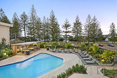 3/146 The Esplanade, BURLEIGH HEADS QLD 4220
