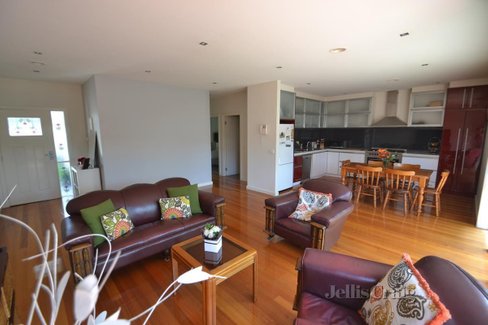 3/147 Bradshaw Street Essendon 3040