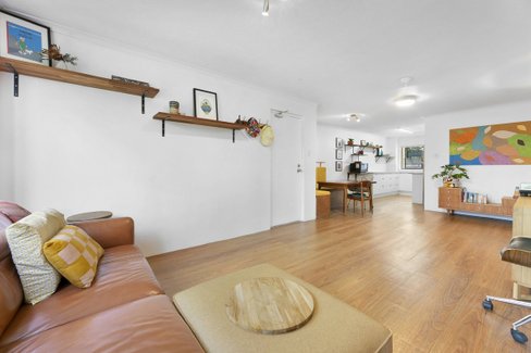 3/1881 Gold Coast Highway, BURLEIGH HEADS QLD 4220