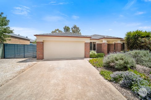 32 Athena Way, STRATHFIELDSAYE VIC 3551