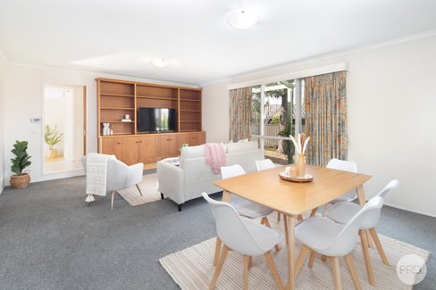 32 Avoca Crescent, ALFREDTON VIC 3350