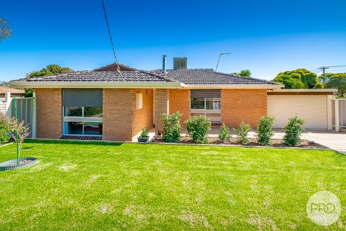 32 Bavaria Street, TOLLAND NSW 2650