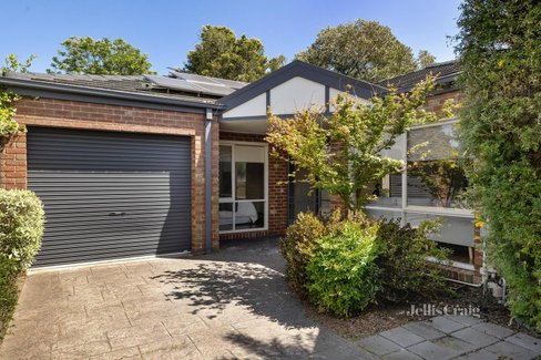 3 2 Benina Street Bentleigh East 3165