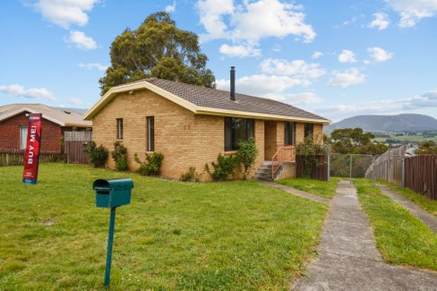32 Briar Crescent, GAGEBROOK TAS 7030