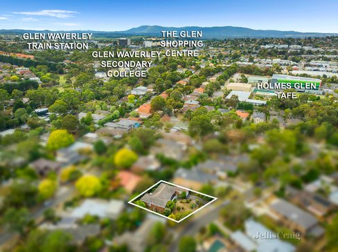 32 Bunker Crescent Glen Waverley 3150